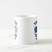 Zu Cool für die britische Regel | Sonniger 4. Juli Kaffeetasse (Mittel)