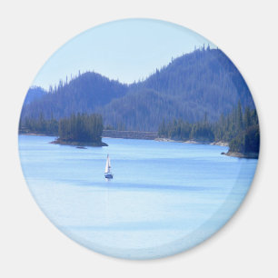 Zu den Bergen weg herein segeln… Magnet