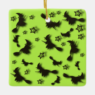Zu Halloween Abend 3D unter Sternen fliegen Keramikornament