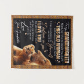 Zu meinem Großtochter Geschenk von Oma, Löwenliebh Wandteppich (Vorderseite (Horizontal))