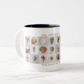 Zu viele Muschel-Tasse Zweifarbige Tasse (Vorderseite Links)