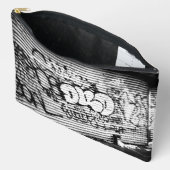 Zubehörtasche "Graffiti Gates" (Offen)