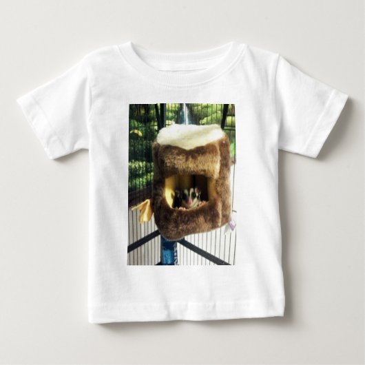 Zuckergrüber in Furry Tree Truck Hängebett Baby T-shirt (Vorderseite)