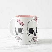 Zuckerschädel-Betty-Tasse Zweifarbige Tasse (Vorderseite Links)