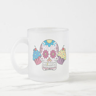 Zuckerschädel und -kleine Kuchen Mattglastasse