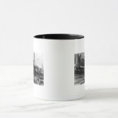 Zug, der Männer und Tasse (Zentrum)