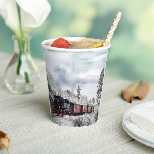 Zug Pappbecher (In Situ)