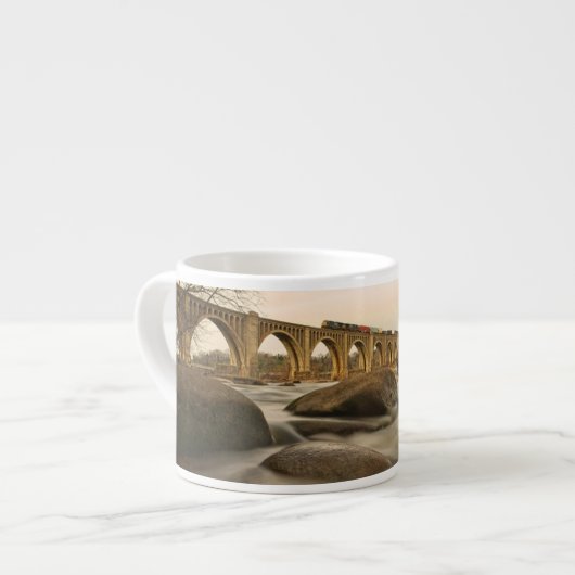 Zug über James River Espressotasse (Vorderseite Links)