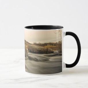 Zug über James River Tasse