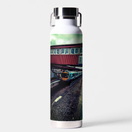 Zug unter der Brücke Trinkflasche