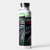 Zug unter der Brücke Trinkflasche (Rechts)