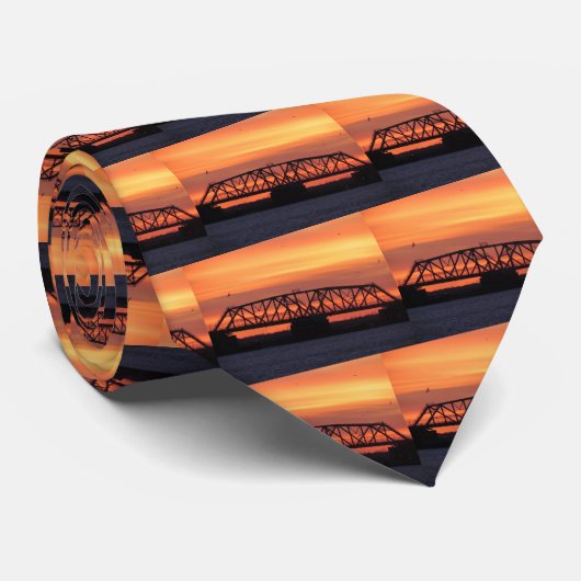 Zugbahn Krawatte (Gerollt)