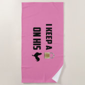 Zugeschlossen in Keuschheit Strandtuch (Vorderseite)