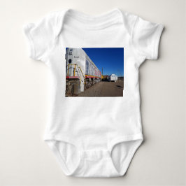 Zugfahrzeug Baby Strampler