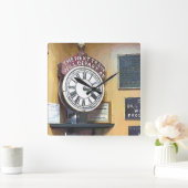 ZUGSTATIONEN QUADRATISCHE WANDUHR (Zuhause)