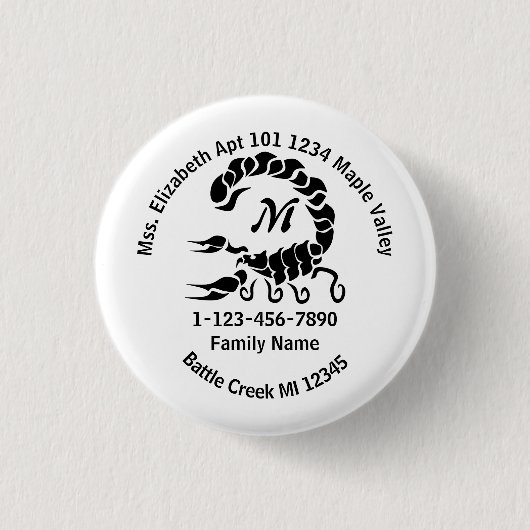 Zuhause-Adresse der Black Scorpion Monogram Family Button (Vorderseite)
