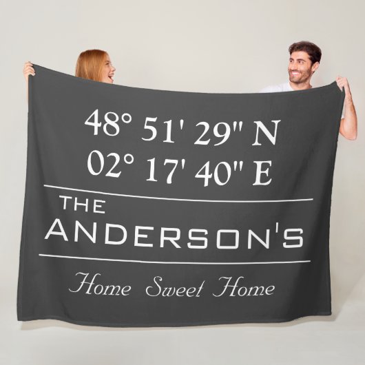 Zuhause-Adresse für den benutzerdefinierten Latitu Fleecedecke (Beispiel)