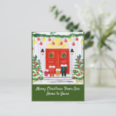 Zuhause-Dekorierte Tür Feiertagspostkarte (Stehend Vorderseite)