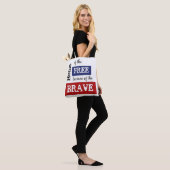 Zuhause der FREIE wegen der BRAVE-Tasche Tasche (Am Model)