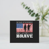 Zuhause der freien wegen der Brave - USA Flag Postkarte (Stehend Vorderseite)