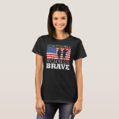 Zuhause der freien wegen der Brave - USA Flag T-Shirt (Vorne ganz)