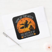 Zuhause der Hexe und ihr Bündel von Dackeln Cool Quadratischer Aufkleber (Umschlag)