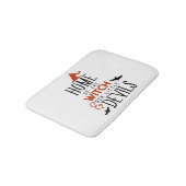 Zuhause der Hexe und ihrer kleinen Teufel Hallowee Badematte (Schrägansicht)