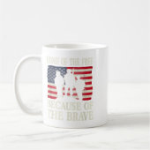 Zuhause der wegen der tapferen Veteranenflagge Kaffeetasse (Links)