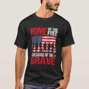 Zuhause des Freien wegen der tapferen amerikanisch T-Shirt