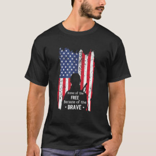 Zuhause des Freien wegen der tapferen amerikanisch T-Shirt