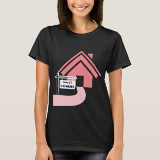 Zuhause eines traumhaften Schildes mit rosa Haus T-Shirt