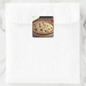 Zuhause gebackener Apfelkuchen auf dem Kühlregal m Quadratischer Aufkleber (Tasche)