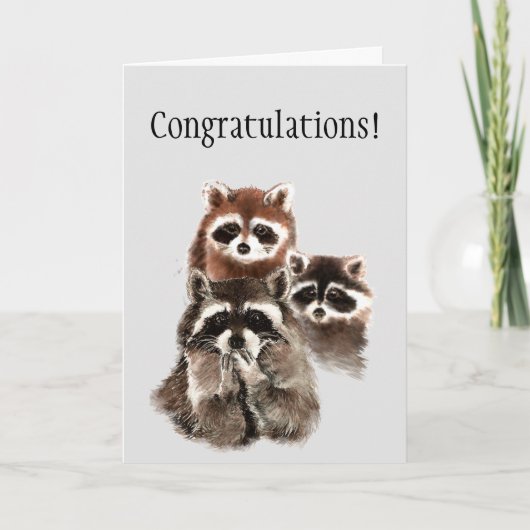 Zuhause gratulieren Fun Raccoons Blowing Kisses Karte (Vorderseite)