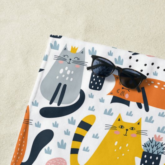 Zuhause ist der Mit Monogramm Name meiner Katze Strandtuch (Beispiel)