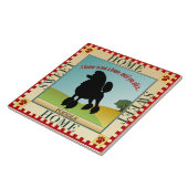 Zuhause-süßer Zuhause-Pudel Fliese (Seite)