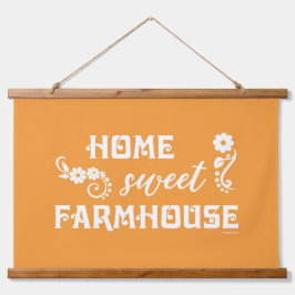 ZUHAUSE SWEET FARMHOUSE WANDTEPPICH MIT HOLZRAHMEN