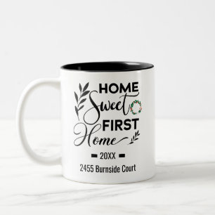 Zuhause Sweet First Zuhause Personalisierte Adress Zweifarbige Tasse