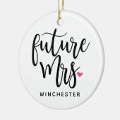 Zukünftige Frau (Name) im schwarzen Skript Keramik Ornament (Links)