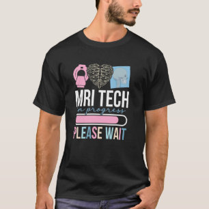Zukünftige MRI-Technologie in Arbeit Zukünftiger M T-Shirt
