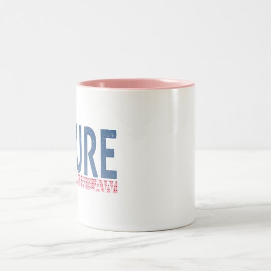 zukünftige Tochter in Tasse und Tassen (Mittel)