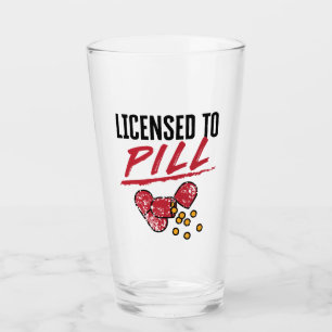 Zulassung für Pill Apotheker Abschluss Grad Glas