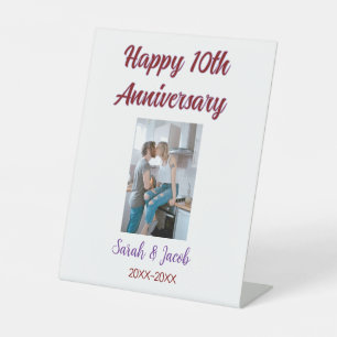 Zum 10. Jubiläum Foto Hochzeitspaar Name d Sockelschild