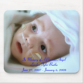 Zum Gedenken an Baby Landon Mousepad