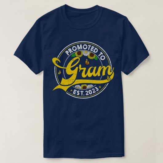 Zum Gram Est 2023 W geworben T-Shirt (Design vorne)