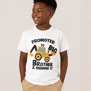 Zum großen Bruder befördert, Babyankündigung T-Shirt