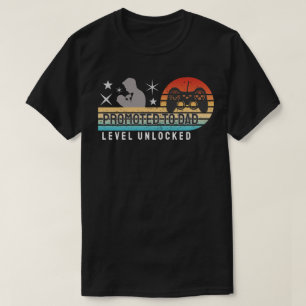 Zum Papa befördert – Level freigeschaltet T-Shirt