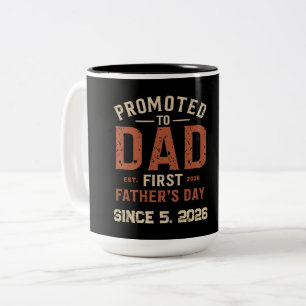 Zum Papa befördert Seit 2026 Erster Vatertag Vinta Zweifarbige Tasse