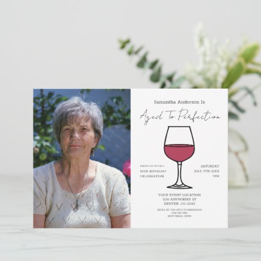 Zum perfekten Wein 60. Geburtstag Einladung (Stehend Vorderseite)