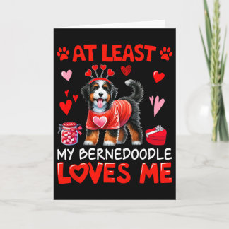 Zumindest mein Bernedoodle, der mich am Valentinst Karte