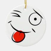 Zunge aus dem Gesicht. Himbeeroberfläche Keramik Ornament (Vorne)